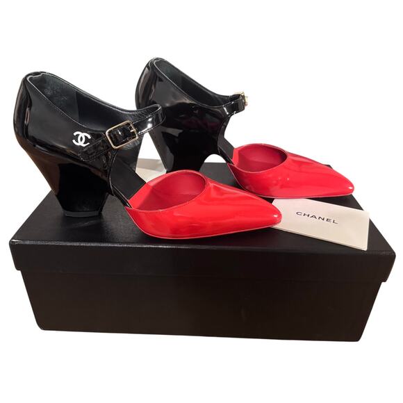 Auth. Vintage Chanel Patent Leather Mary Jane Pump Heels Size 36C W/Box - Picture 1 of 16